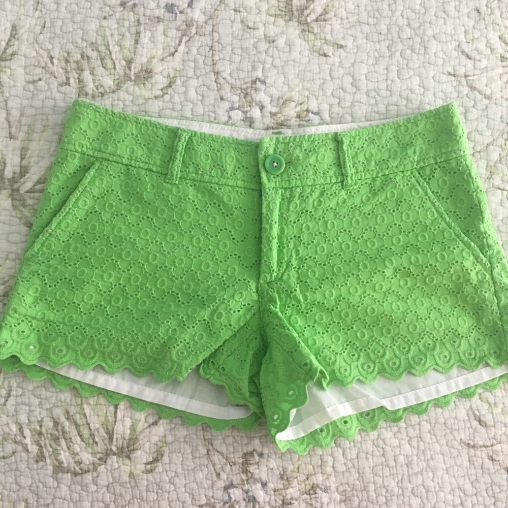 EUC Lilly Pulitzer Walsh Shorts